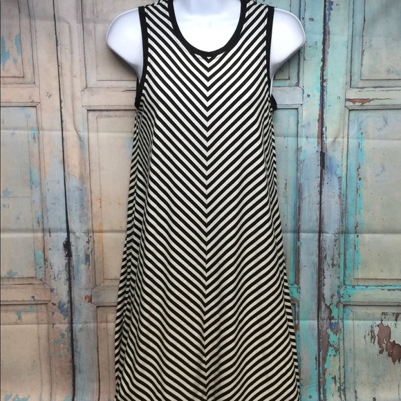 ❤️ MOSSIMO Sleeveless T-shirt Dress - Picture 2 of 5